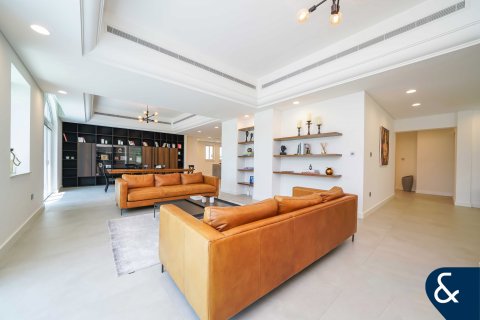 Vila di Dubai Sports City, Dubai, UEA 5 kamar tidur, 542 m2 nomor 667768 - foto 6