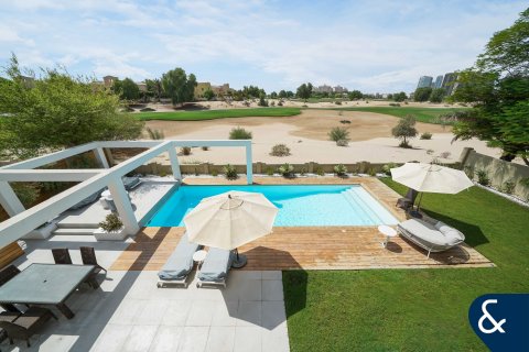 Vila di Dubai Sports City, Dubai, UEA 5 kamar tidur, 542 m2 nomor 667768 - foto 2