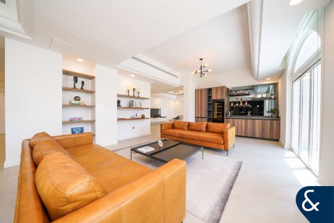 Vila di Dubai Sports City, Dubai, UEA 5 kamar tidur, 542 m2 nomor 667768 - foto 8