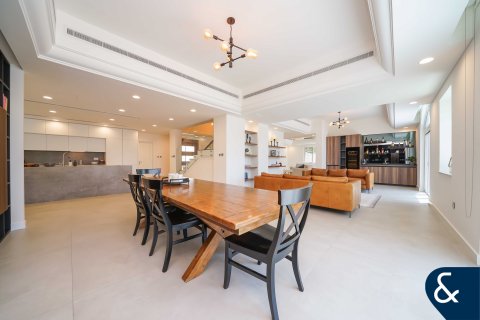 Vila di Dubai Sports City, Dubai, UEA 5 kamar tidur, 542 m2 nomor 667768 - foto 3