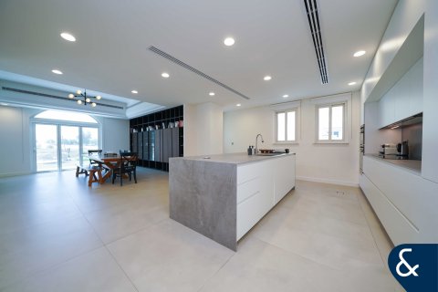 Vila di Dubai Sports City, Dubai, UEA 5 kamar tidur, 542 m2 nomor 667768 - foto 5