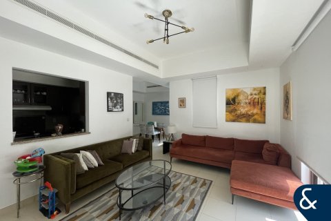 Vila u gradu Reem, Dubai, UAE 4 spavaće sobe, 234 m2 Br. 667766 - Slika 5
