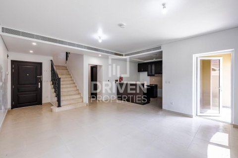 Villa til salg i Serena, Dubai, UAE 3 soveværelser, 186.27 kvm № 743064 - foto 3