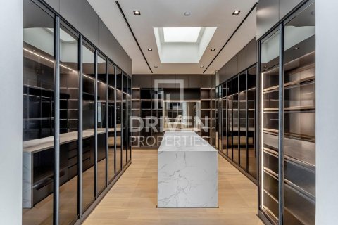 Villa en venta en Jumeirah, Dubai, EAU 5 dormitorios, 940.55 m2 № 743062 - foto 18