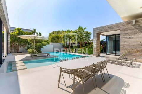 Villa en venta en Jumeirah, Dubai, EAU 5 dormitorios, 940.55 m2 № 743062 - foto 9