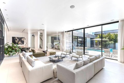 Villa en venta en Jumeirah, Dubai, EAU 5 dormitorios, 940.55 m2 № 743062 - foto 5