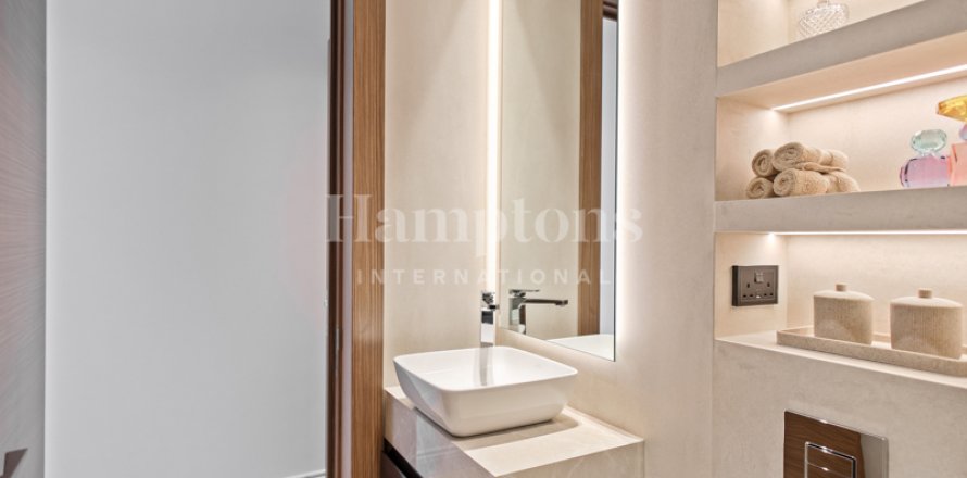 Byt v Jumeirah, Dubai, SAE 3 ložnice, 225.699 m² Č.: 583381