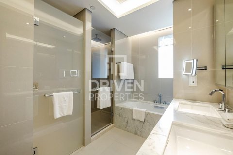 Apartament në Downtown Dubai (Downtown Burj Dubai), Dubai, Emiratet e Bashkuara Arabe 2 dhoma gjumi, 123 m2. № 603435 - Foto 8
