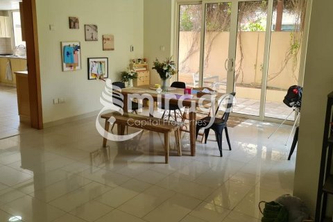 Vila di Al Raha Gardens, Abu Dhabi, UEA 5 kamar tidur, 400.6 m2 nomor 550289 - foto 6