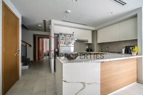 טאונהאוס למכירה ב Dubai Land, Dubai, איחוד האמירויות  4 חדרי שינה, 304 מ"ר, מספר 690391 - תמונה 5