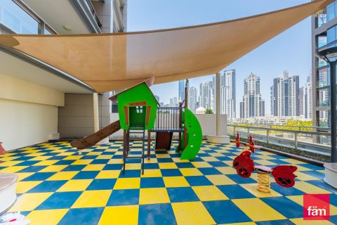 Appartamento in vendita a Downtown Dubai (Downtown Burj Dubai), Dubai, EAU 2 camere da letto, 130 mq. № 536440 - foto 24