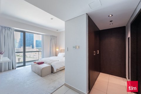 Appartamento in vendita a Downtown Dubai (Downtown Burj Dubai), Dubai, EAU 2 camere da letto, 130 mq. № 536440 - foto 15