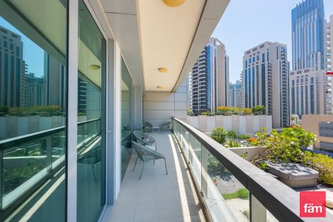 Appartamento in vendita a Downtown Dubai (Downtown Burj Dubai), Dubai, EAU 2 camere da letto, 130 mq. № 536440 - foto 17