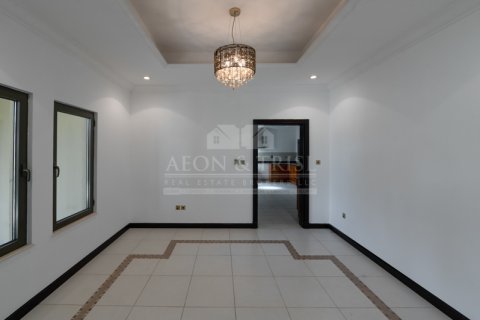 Villa Palm Jumeirah, Dubaijā, AAE 4 istabas, 465 m2 Nr. 648831 - attēls 1