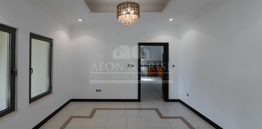 Villa Palm Jumeirah, Dubaijā, AAE 4 istabas, 465 m2 Nr. 648831