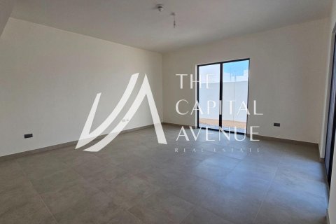 Снять в аренду виллу на Остров Яс, Абу-Даби, ОАЭ 4 спальни, 204.11м2, № 768934 - фото 2