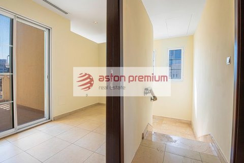 Villa te huur in Jumeirah Village Triangle, Dubai, VAE 2 slaapkamers, 260 vr.m., nr 678701 - foto 24