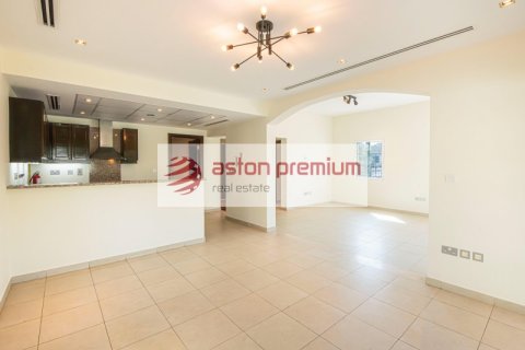 Villa te huur in Jumeirah Village Triangle, Dubai, VAE 2 slaapkamers, 260 vr.m., nr 678701 - foto 9