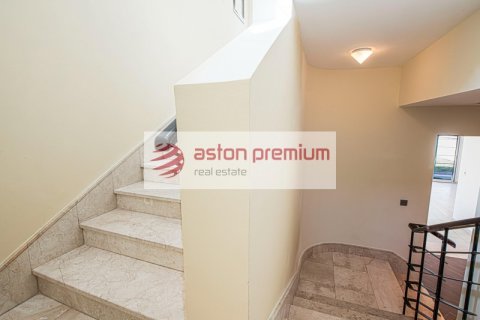 Villa te huur in Jumeirah Village Triangle, Dubai, VAE 2 slaapkamers, 260 vr.m., nr 678701 - foto 17