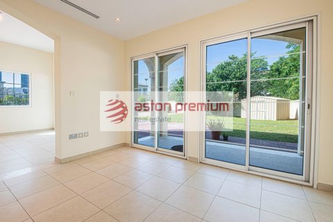 Villa te huur in Jumeirah Village Triangle, Dubai, VAE 2 slaapkamers, 260 vr.m., nr 678701 - foto 5