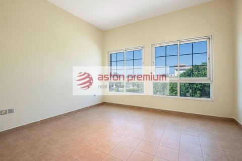 Villa te huur in Jumeirah Village Triangle, Dubai, VAE 2 slaapkamers, 260 vr.m., nr 678701 - foto 27