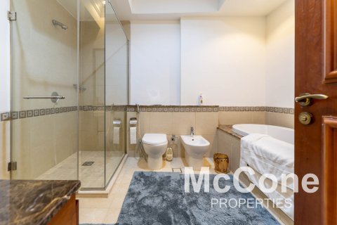 Apartment in Palm Jumeirah, Dubai, UAE 4 bedrooms, 636.29 sq.m. № 587525 - photo 24