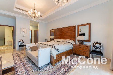 Apartment in Palm Jumeirah, Dubai, UAE 4 bedrooms, 636.29 sq.m. № 587525 - photo 13