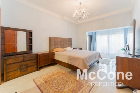 Apartment in Palm Jumeirah, Dubai, UAE 4 bedrooms, 636.29 sq.m. № 587525 - photo 11