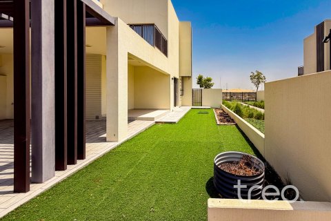 Maison de ville à vendre à  Dubai South (Dubai World Central), Dubai, EAU 4 chambres, 237.18 m2 № 753696 - photo 3