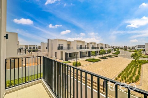 Huvila Dubai South (Dubai World Central), Dubai, Arabiemiraatit 4 makuuhuonetta, 231.7 m2 № 753691 - kuva 2