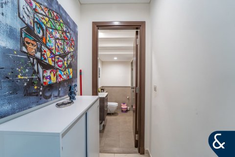 Villa in Dubai Sports City, Dubai, UAE 4 bedrooms, 311 sq.m. № 667431 - photo 7