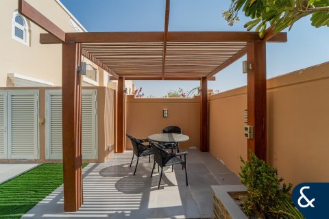 Villa in Dubai Sports City, Dubai, UAE 4 bedrooms, 311 sq.m. № 667431 - photo 18