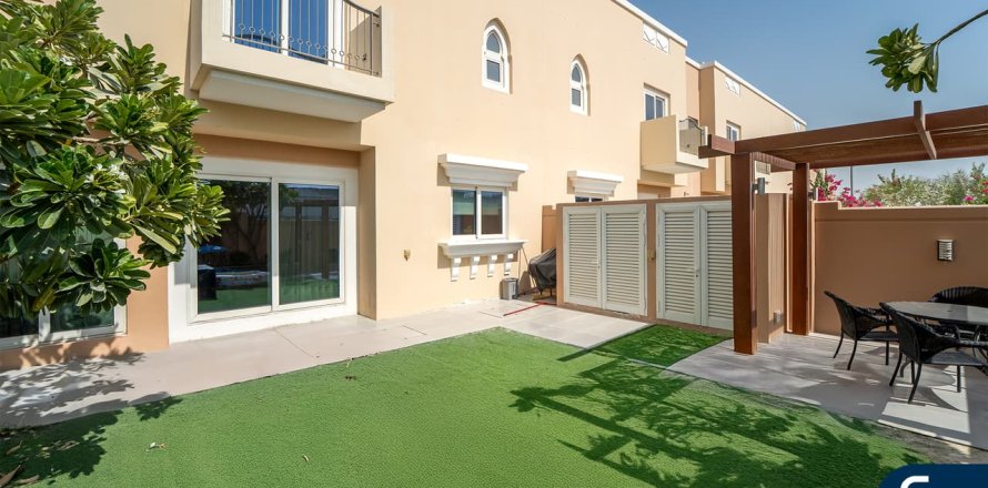 Villa in Dubai Sports City, Dubai, UAE 4 bedrooms, 311 sq.m. № 667431