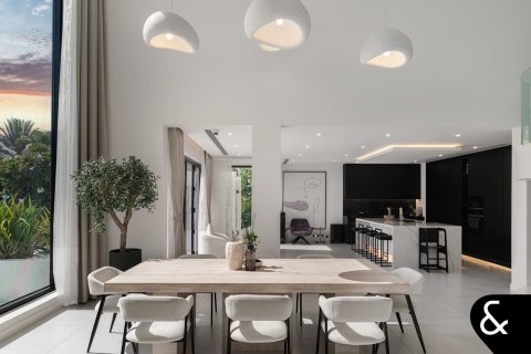 Villa zum Verkauf in Jumeirah Islands, Dubai, VAE 4 Schlafzimmer, 466 m2 Nr. 667430 - Foto 10