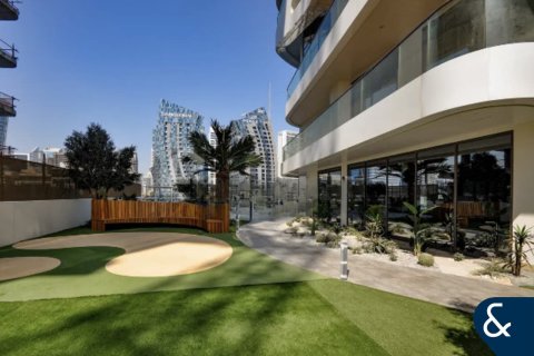 Apartmen di Business Bay, Dubai, UAE 1 bilik tidur, 90 meter persegi № 667265 - foto 26