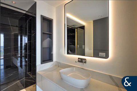 Apartmen di Business Bay, Dubai, UAE 1 bilik tidur, 90 meter persegi № 667265 - foto 19