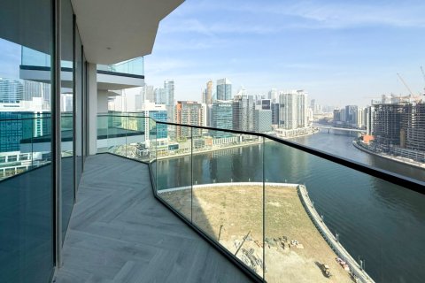 Apartmen di Business Bay, Dubai, UAE 1 bilik tidur, 62.8 meter persegi № 750669 - foto 14