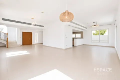 Jumeirah Park, Dubai, संयुक्त अरब अमीरात में विला, 4 बेडरूम, 455 वर्ग मीटर, संख्या 738166 - फ़ोटो 12