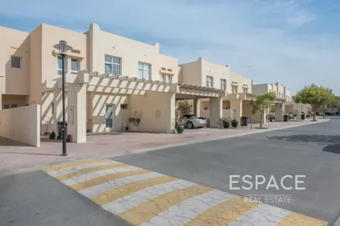 Üürile anda ridamaja asukohaga The Lakes, Dubai, AÜE: 3 magamistoaga, 235 m² Nr 738165 - pilt 13