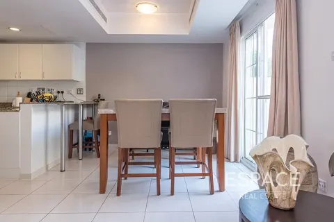 Üürile anda ridamaja asukohaga The Lakes, Dubai, AÜE: 3 magamistoaga, 235 m² Nr 738165 - pilt 4