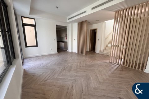 Reem, Dubai, UAE의 임대용 빌라 침실 3개, 212제곱미터 번호 685265 - 사진 2