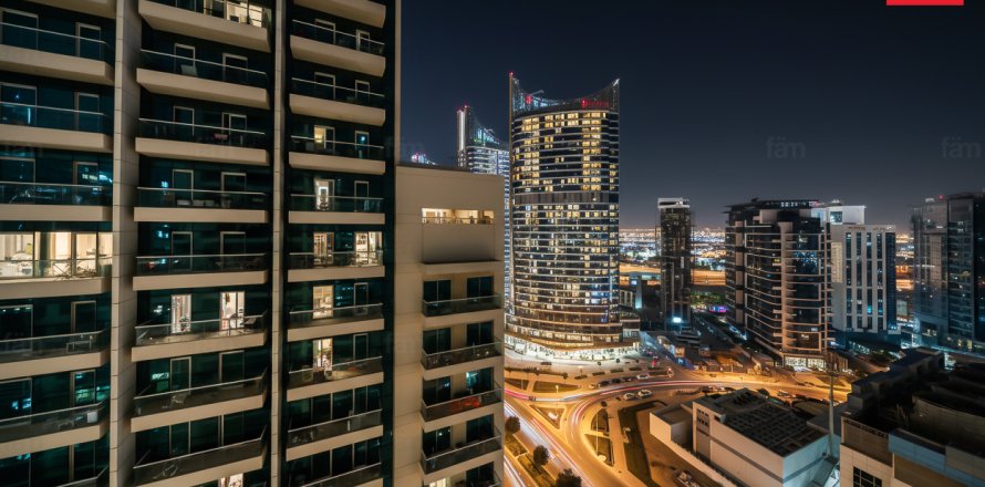 Appartement à Business Bay, Dubai, EAU: 2 chambres, 102.1 m2 № 691498