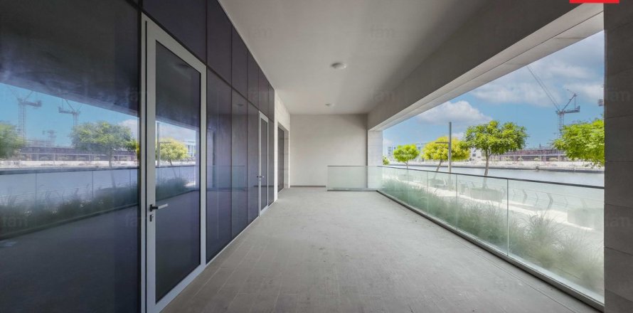 Lakás itt: Al Wasl, Dubai, EAE, 2 hálószoba, 185 m², azonosító: 613668