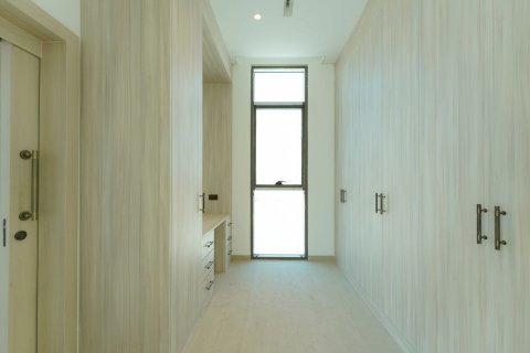 Khalifa City, Abu Dhabi, UAE의 임대용 상업용 부동산 침실 5개, 756제곱미터 번호 594780 - 사진 13