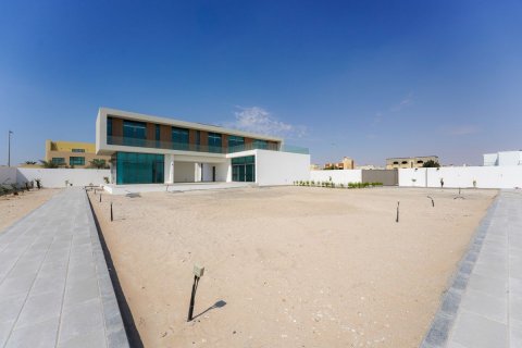 Khalifa City, Abu Dhabi, UAE의 임대용 상업용 부동산 침실 5개, 756제곱미터 번호 594780 - 사진 27