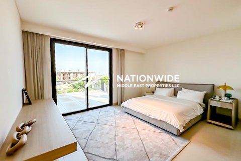 Villa sa Abu Dhabi, UAE 4 silid-tulugan, 720 sq.m. № 680496 - larawan 15