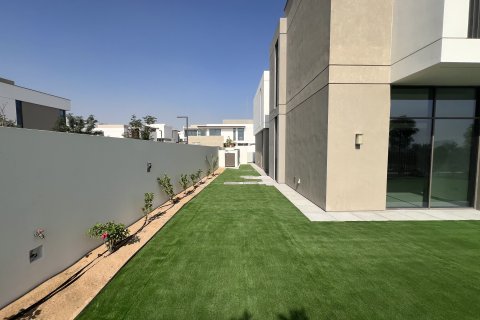 Villa sa Al Furjan, Dubai, UAE 5 silid-tulugan, 477.15 sq.m. № 750846 - larawan 13