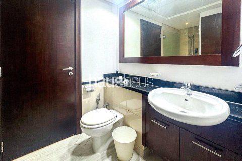 Apartment in The Views, Dubai, UAE 2 bedrooms, 118 sq.m. № 625751 - photo 10