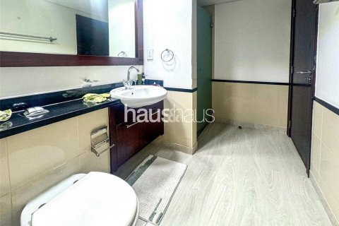 Apartment in The Views, Dubai, UAE 2 bedrooms, 118 sq.m. № 625751 - photo 12