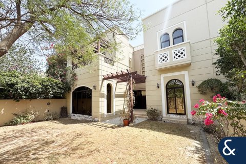 טאונהאוס למכירה ב Mudon, Dubai, איחוד האמירויות 4 חדרי שינה, 354 מ"ר, מספר 667002 - תמונה 1